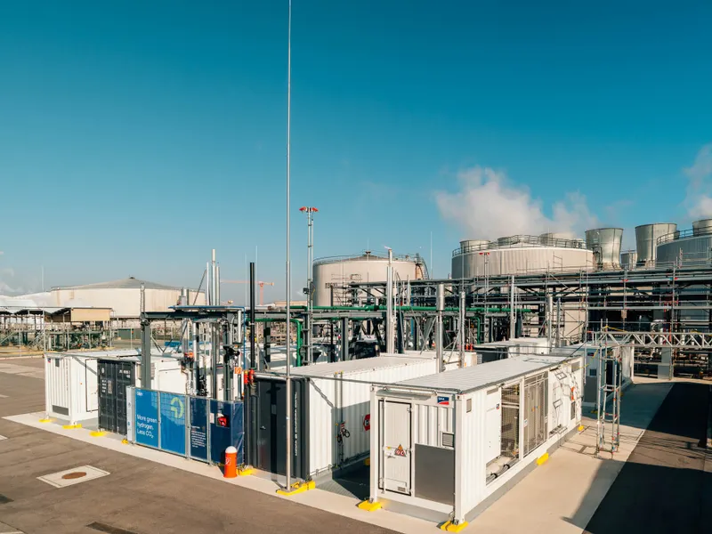 OMV Begins Commercial Green Hydrogen Production at Schwechat Refinery