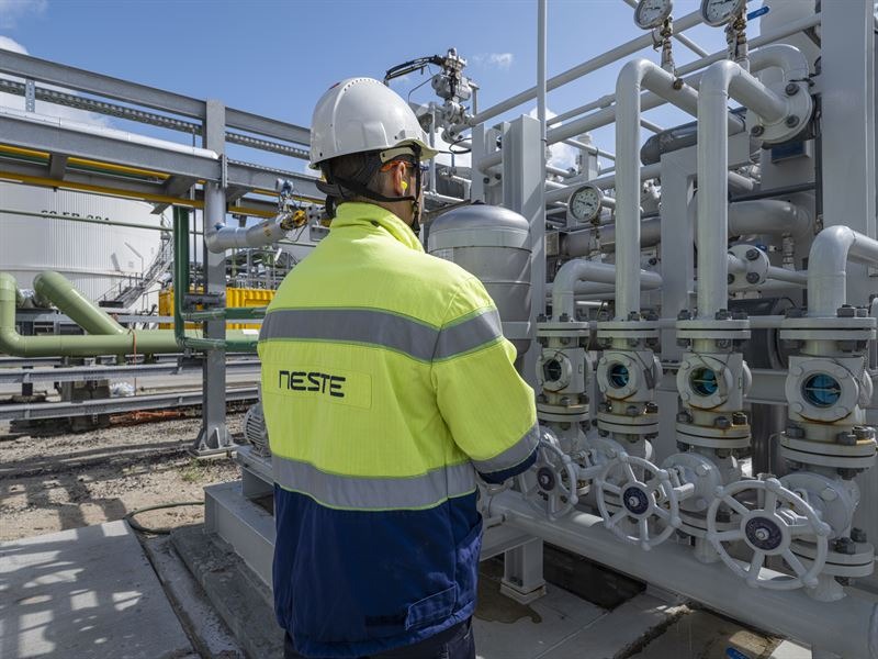 Landmark Hydrogen Project Starts World's Largest High-Temperature Electrolyzer Launched at Neste's Rotterdam Refinery